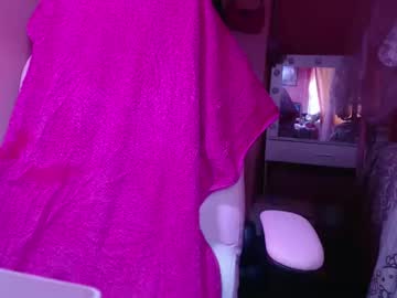 Iiyaathedoll May 21, 2025 Chaturbate stream image