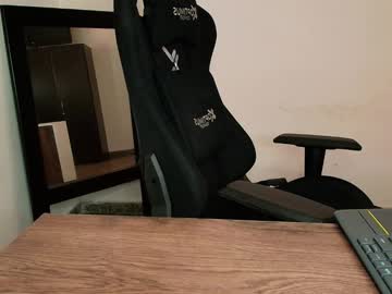 Maxine66 May 21, 2025 Chaturbate stream image