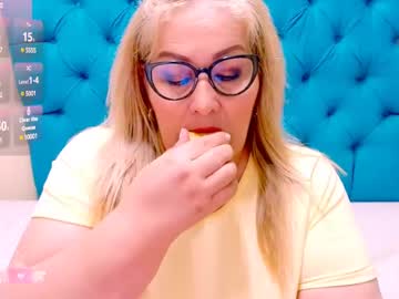 Nayla_Garner May 21, 2025 Chaturbate stream image
