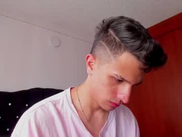 Kevin_Ahs1 May 21, 2025 Chaturbate stream image