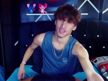 Aaron_Schott May 21, 2025 Chaturbate stream image
