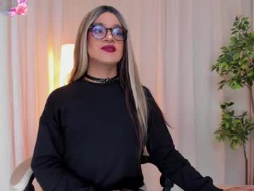 Vitta_Alfayed May 21, 2025 Chaturbate stream image