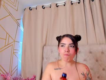Daphneglas May 21, 2025 Chaturbate stream image