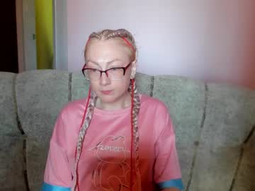 Lucky_Licky20 May 22, 2025 Chaturbate stream image