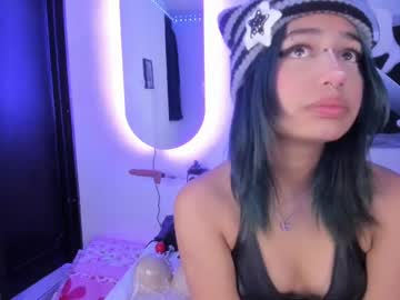 Isisjones18 May 22, 2025 Chaturbate stream image