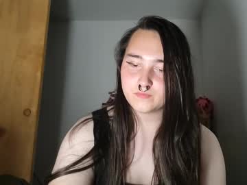 Nonbinarybeauty20 May 22, 2025 Chaturbate stream image