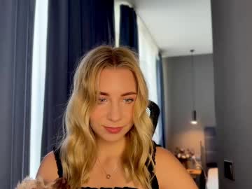 Valeria_Shydreamer May 22, 2025 Chaturbate stream image