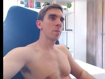 Gatosarado23 May 22, 2025 Chaturbate stream image