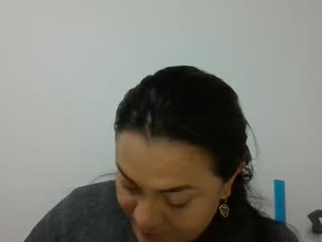Dapnne24 May 22, 2025 Chaturbate stream image