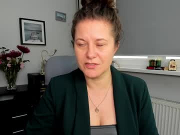 Lux_Olivia May 22, 2025 Chaturbate stream image