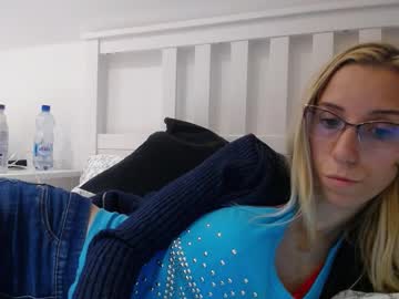 Barelylegalblondy May 22, 2025 Chaturbate stream image