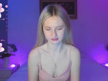 Mellina_Tey May 22, 2025 Chaturbate stream image