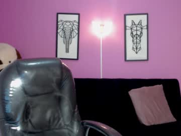 Karlye_Hot May 23, 2025 Chaturbate stream image
