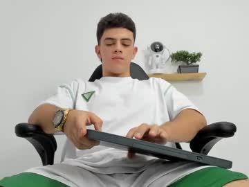Mikecooper_ May 23, 2025 Chaturbate stream image