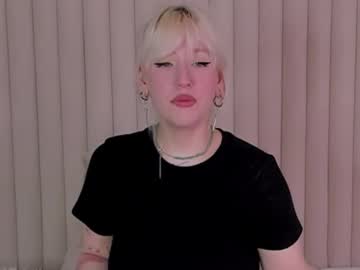 Rachelcart stream photo from May 23, 2025