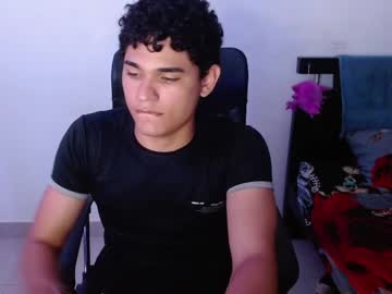Zyrosxk May 23, 2025 Chaturbate stream image