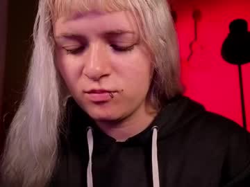 La_Femme_Fatale_ stream photo from May 23, 2025