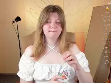 Salut_Love May 23, 2025 Chaturbate stream image