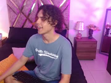 Nickolas_Moon May 23, 2025 Chaturbate stream image
