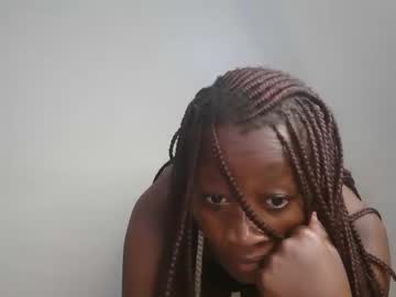 Prettyeve25 May 23, 2025 Chaturbate stream image