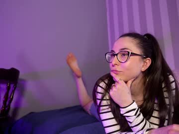 Littlee33 May 23, 2025 Chaturbate stream image