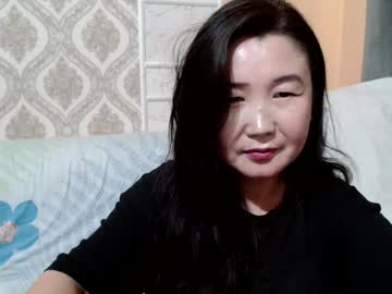 Bet_Lu May 24, 2025 Chaturbate stream image