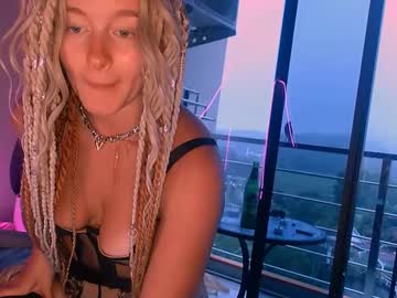 Victoriande May 24, 2025 Chaturbate stream image