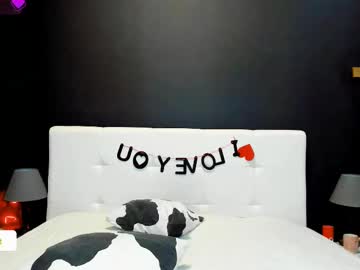 Julianna_Jamii May 24, 2025 Chaturbate stream image