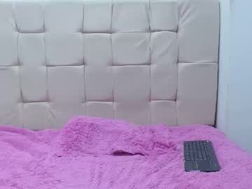 Miahott303av May 24, 2025 Chaturbate stream image
