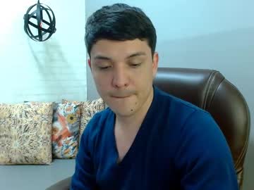 Maxiandrews_ May 24, 2025 Chaturbate stream image