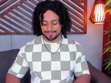 Mike_Estevess May 25, 2025 Chaturbate stream image
