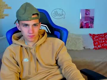 Frank_Mooree May 25, 2025 Chaturbate stream image