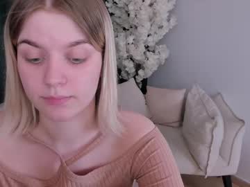 Miagarbet May 25, 2025 Chaturbate stream image