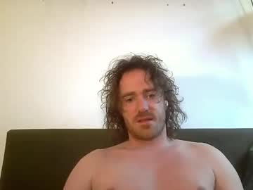 Boyhotkinky stream photo from May 25, 2025