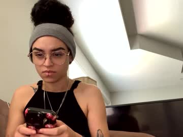 Evusixx May 25, 2025 Chaturbate stream image