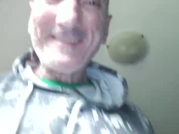 Thick2handcurve May 26, 2025 Chaturbate stream image