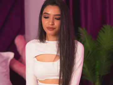 Sweet_Little_Christine May 26, 2025 Chaturbate stream image