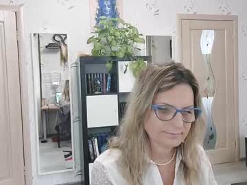 Crimsonwhisper May 26, 2025 Chaturbate stream image
