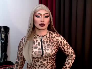 Giaxxx01 May 26, 2025 Chaturbate stream image