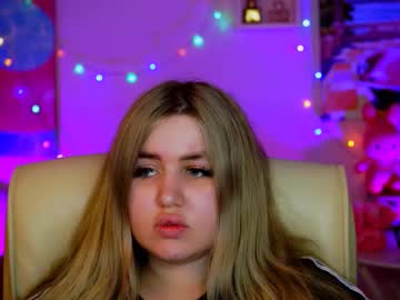 Aliceriwe May 26, 2025 Chaturbate stream image