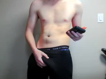 Urhotuniroomie May 27, 2025 Chaturbate stream image
