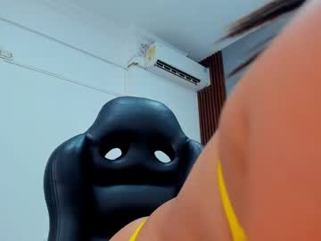 Chiqui_Milk1 May 27, 2025 Chaturbate stream image