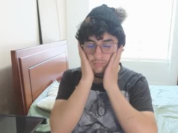 Sexypolarbear33 May 27, 2025 Chaturbate stream image