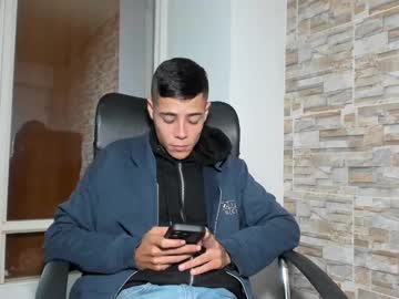 Danielsanta_18 May 28, 2025 Chaturbate stream image