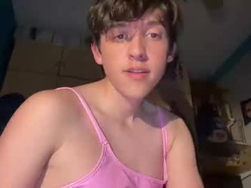 Sluttyang0 May 28, 2025 Chaturbate stream image