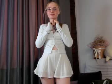 Black_Sharon stream photo from May 28, 2025
