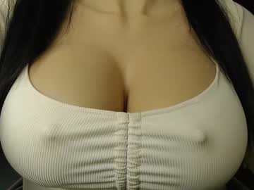 Mikah_Ella22 May 28, 2025 Chaturbate stream image