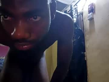 Uceze01 May 28, 2025 Chaturbate stream image
