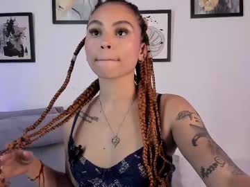 Marivimichel01 stream photo from May 29, 2025