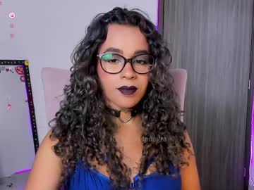 Lips_Sarasofia stream photo from May 29, 2025